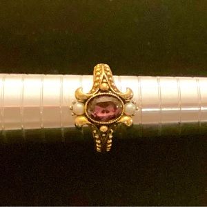 Avon-ring done in an amethyst pearl look,  beautiful for young lady size 7